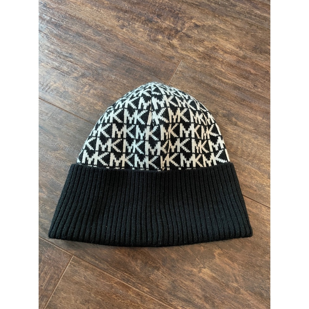 Michael Kors Beanie Womens OS Black White Monogram Logo Knit Hat Designer Luxe